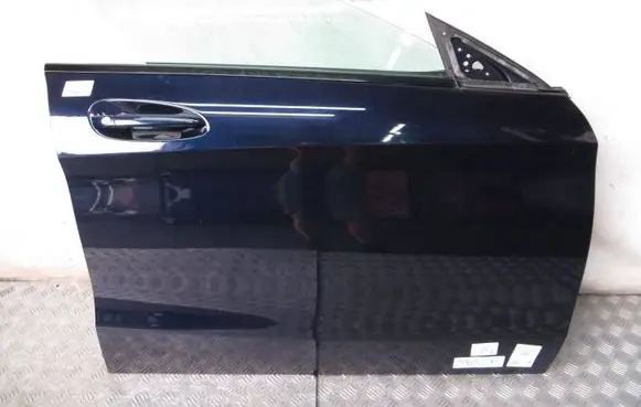 Mercedes-Benz CLA C117 X117 W117 Front door
