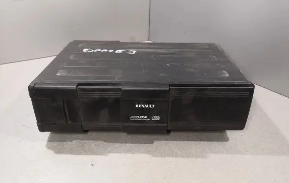 Renault Espace III CD/DVD changer 8200207100 AL031847328