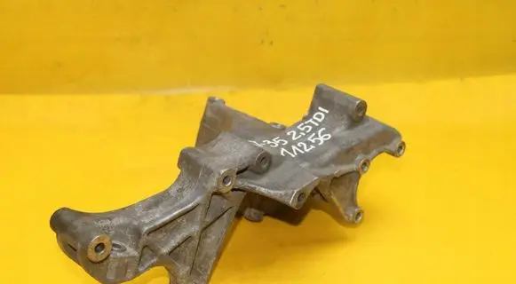 Volkswagen II LT Generator/alternator bracket 
