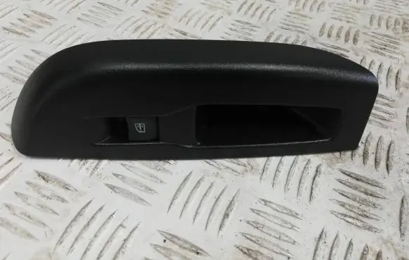 Dacia Spring Electric window control switch