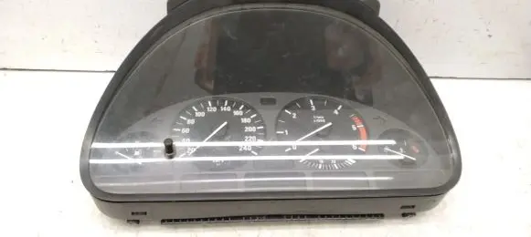 BMW 5 E39 Speedometer (instrument cluster) 62118381198 8381198