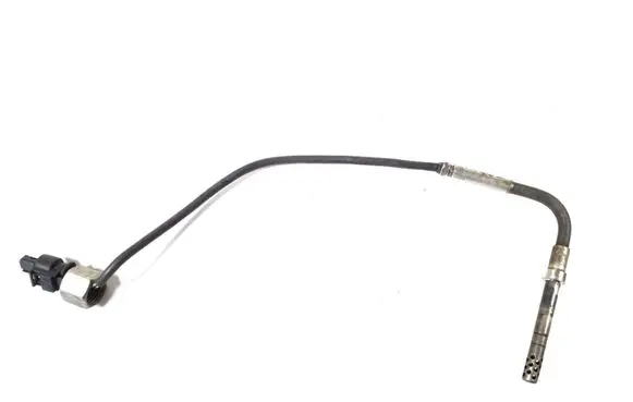Mercedes-Benz CLS C219 Exhaust gas temperature sensor A0051539028
