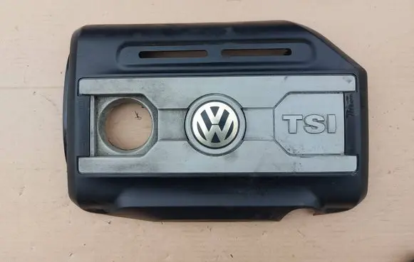 Volkswagen PASSAT B6 Engine cover (trim) 06J103925H 06J103925K 06J103925J