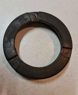 BMW 5 E34 Front coil spring rubber mount 1133670
