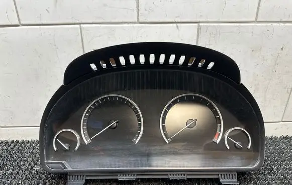 BMW 5 GT F07 Speedometer (instrument cluster) 9249569 0263688096 17388410