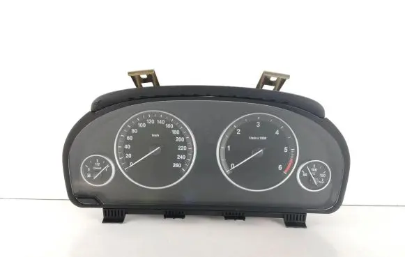 BMW 5 F10 F11 Speedometer (instrument cluster) 9276647