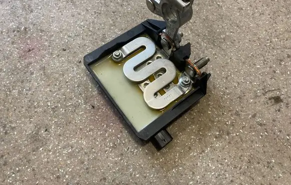 Mercedes-Benz GLE W167 Battery relay fuse A0009061505