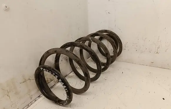 Toyota Yaris Rear coil spring