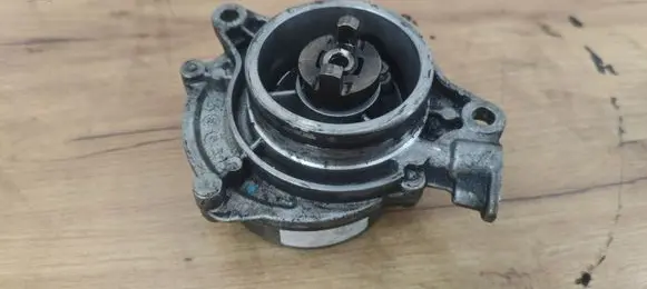 BMW 3 E46 Vacuum pump