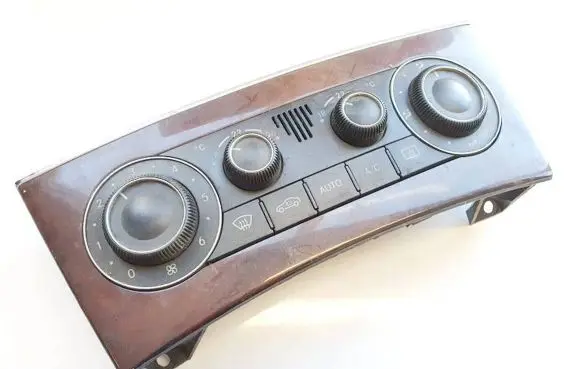 Mercedes-Benz C W203 Climate control unit f011021355 a2038304085
