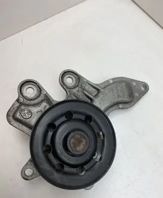 Toyota Auris E210 Water pump