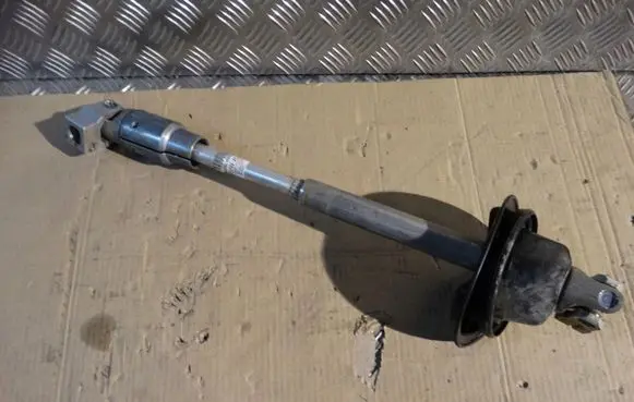 Mercedes-Benz A W177 Steering wheel axle