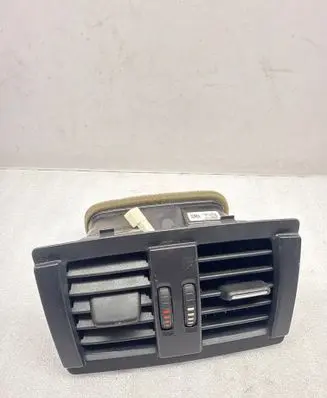 BMW 4 F36 Gran coupe Rear air vent grill 926535001 0858201
