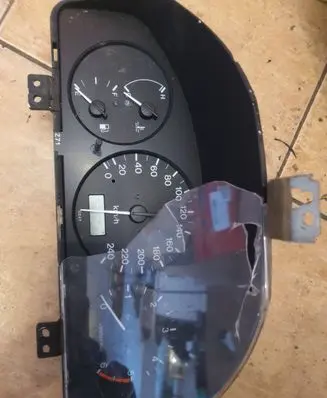 Mazda 626 Speedometer (instrument cluster) F7GE6RA