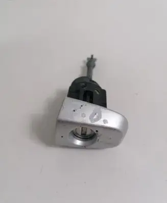 Toyota RAV 4 (XA30) Front door lock (next to the handle) 