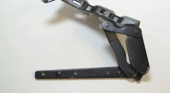 Mercedes-Benz CLK A209 C209 Engine bonnet/hood hinges A2038800328