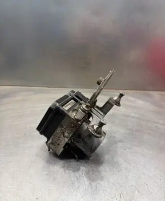 Mercedes-Benz B W245 ABS Pump 0265950618