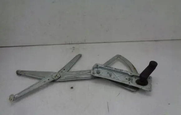 Opel Corsa B Front door manual window regulator 90388865
