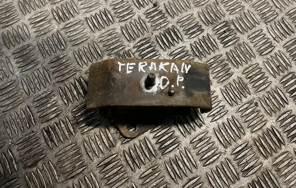 Hyundai Terracan Engine mount bracket