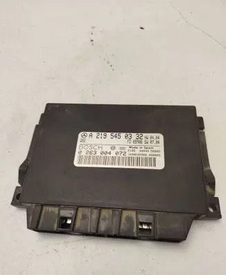 Mercedes-Benz CLS C219 Parking PDC control unit/module A2195450332 1039E00908 0263004072