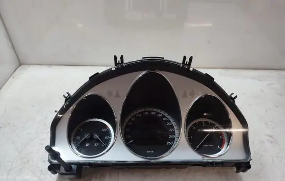 Mercedes-Benz C W204 Speedometer (instrument cluster) A2049002105