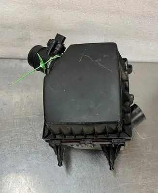 Opel Corsa E Air filter box cover 39032999