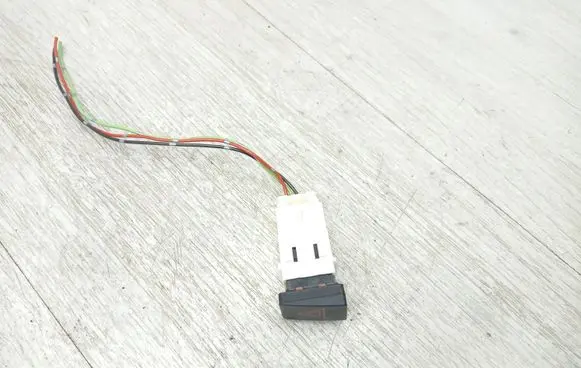 Nissan Qashqai Hazard light switch