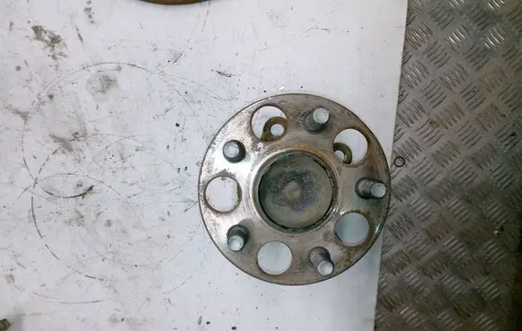 Toyota Prius (XW50) Rear wheel ball bearing