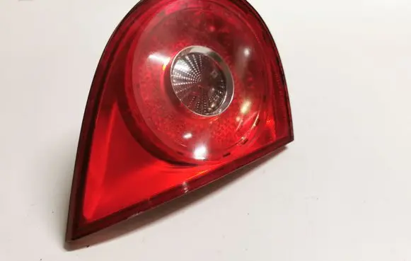 Volkswagen Golf V Tailgate rear/tail lights 1K6945093E