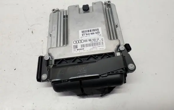 Audi A4 S4 B7 8E 8H Engine control unit/module 03G906016LR 0281013888