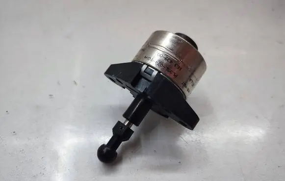 Audi A6 Allroad C6 Headlight level adjustment motor PL35L024YGV4