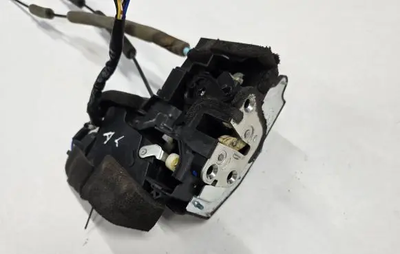 Mazda CX-7 Rear door lock
