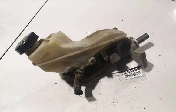 Toyota Corolla E120 E130 Clutch master cylinder 