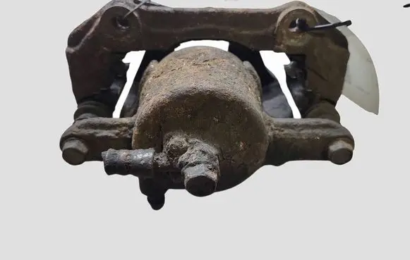 Suzuki Grand Vitara II Front brake caliper