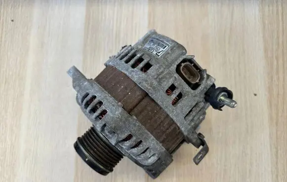 Mazda 3 II Generator/alternator A2TJ0881