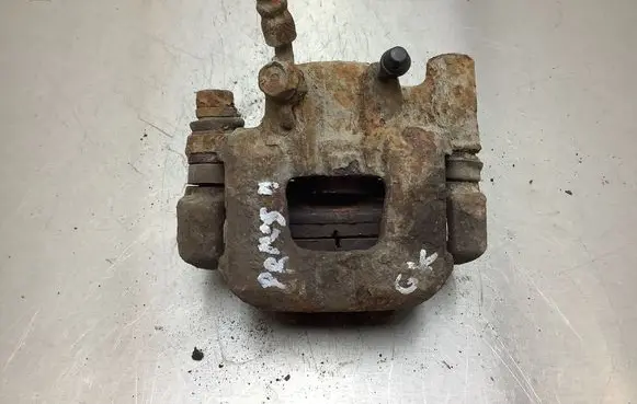 Toyota Prius (XW20) Rear brake caliper