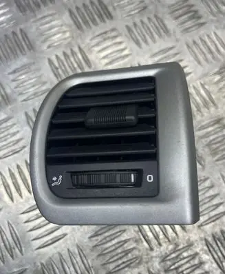 Skoda Roomster (5J) Dashboard side air vent grill/cover trim P0116004 T0028474 5J0819702