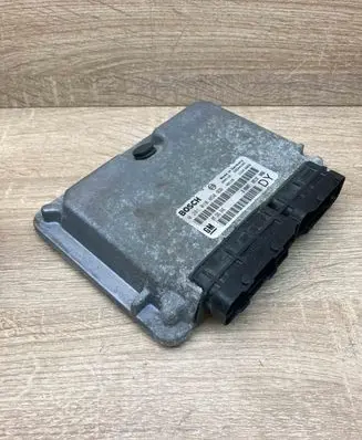 Opel Astra G Engine control unit/module ECU 09181243 0281010050 USED