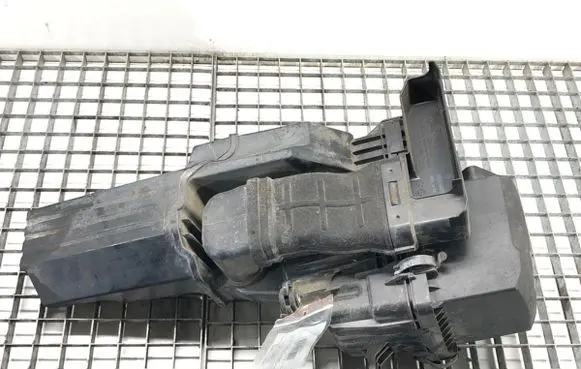 Air filter box