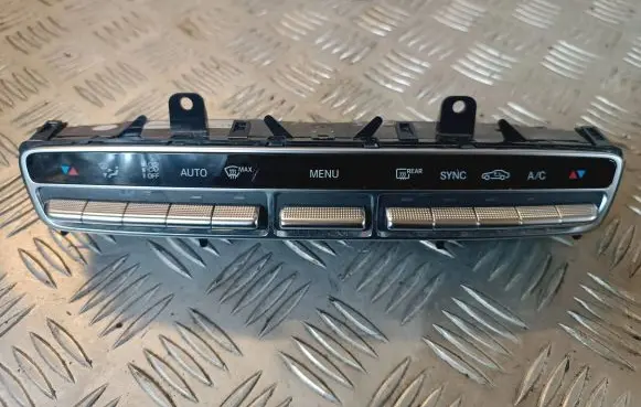 Mercedes-Benz C W205 Climate control unit A2059054215 A2C1600240101