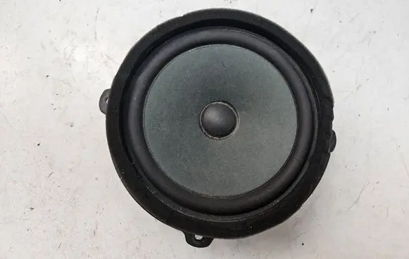 KIA Sportage Front door speaker