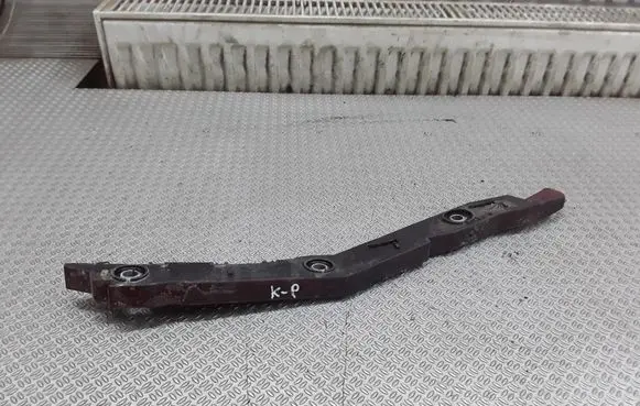 Front bumper mounting bracket