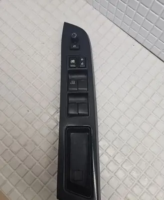 Subaru XV I Electric window control switch 94263FJ050