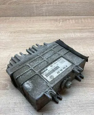 Volkswagen Polo III 6N 6N2 6NF Engine control unit/module ECU 030906026AK 0261203744 745
