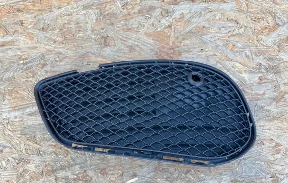 Mercedes-Benz C AMG W205 Front bumper lower grill A2058854023