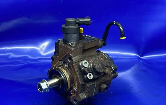 KIA Sportage Fuel injection high pressure pump 0445010206 33100-2A420 1702588