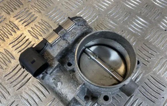 Audi A4 S4 B7 8E 8H Throttle valve 078133062C 68328 0280750003