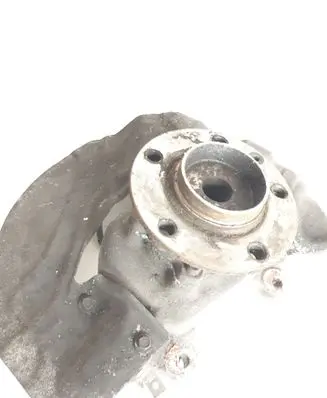 BMW 7 E65 E66 Front wheel hub