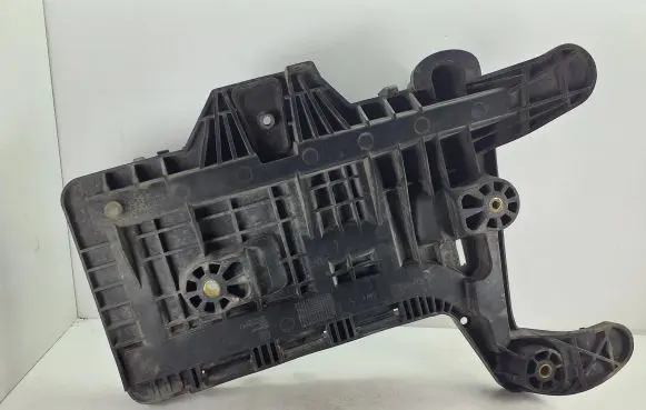 Volkswagen Golf V Battery box tray 1K0915333C