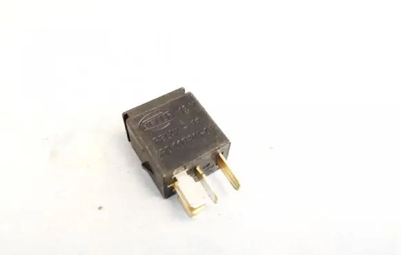 Nissan Almera N16 Other relay 252309f905 4rd007814-04